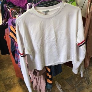 White long sleeved crop top